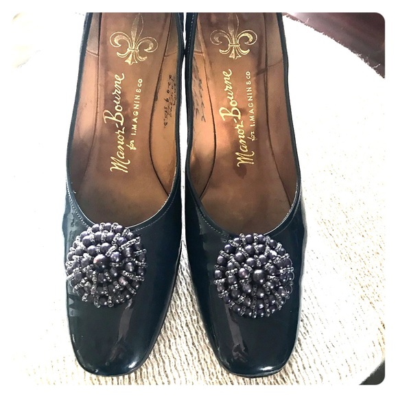 Manor Bourne Shoes - Vintage and STUNNING Manor-Bourne Classic Heels